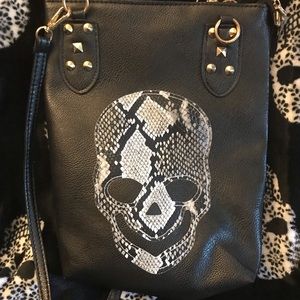 Skull purse